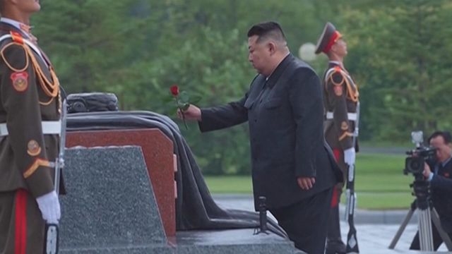 韓戰《停戰協定》簽署71周年 金正恩赴平壤郊區墓園獻花